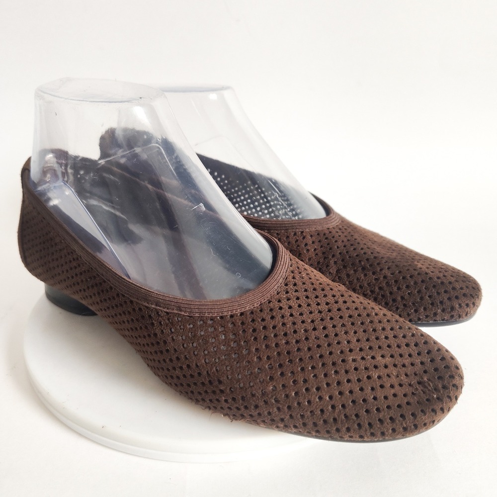 Stuart Weitzman Ballet‎ Flats Size 6 Suede Brown Perforated Low Block Heel Spain
